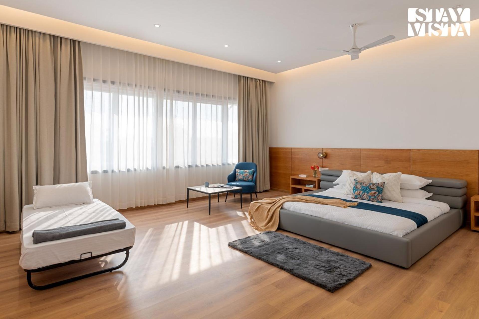 Stayvista At Aj House With Pvt Pool & Projector Set-Up Haiderabad Buitenkant foto